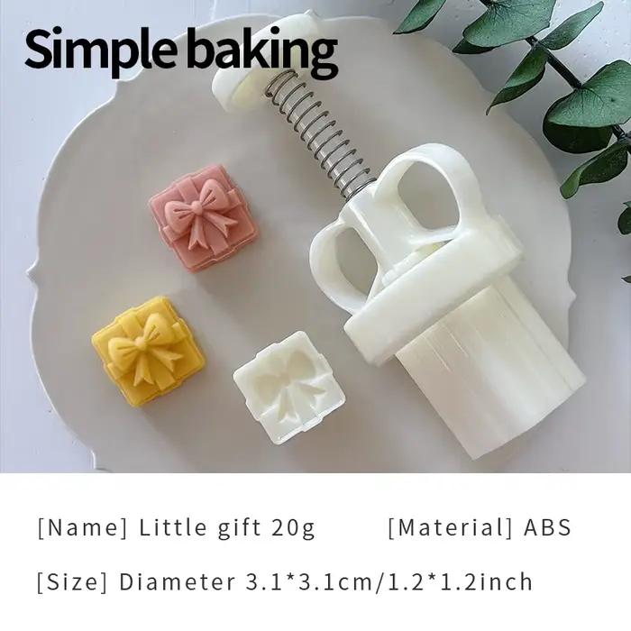 Adorable moule à pâtisserie en forme de cœur et de cadeau pour gâteaux de lune, outil idéal pour la 