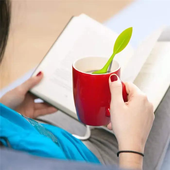 Infuseur à thé en feuilles d'acier inoxydable, poignée en Silicone, passoire à cha, service à thé, f