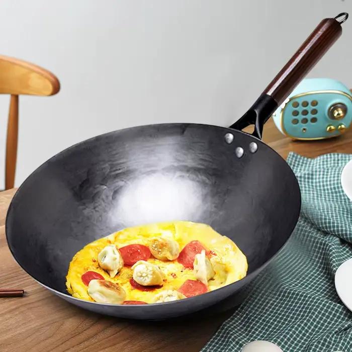 Wok traditionnel en fer, Woks sans revêtement forgé à la main pour poêle de cuisine manche en bois W