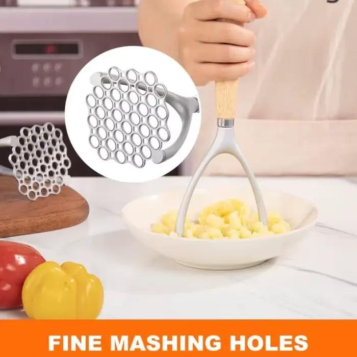Presse-purée manuel avec manche en bois