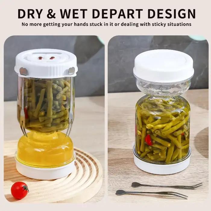 Pot de cornichons avec couvercles
