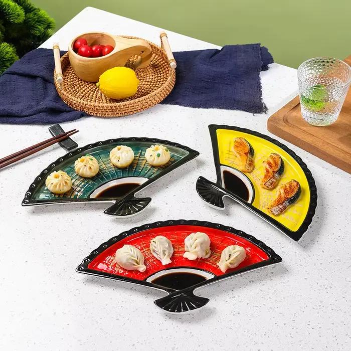 Assiette à boulettes avec plat à vinaigre, assiette de séparation créative en céramique, plateau à sushi japonais peint à la main en forme d'éventail