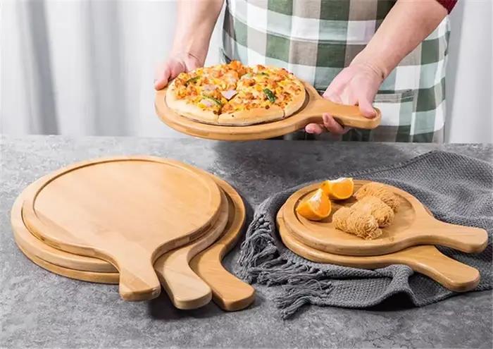 Planche à Pizza ronde en bois avec poêle à main
