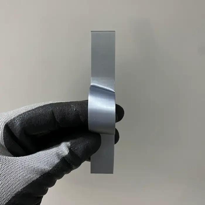 Impression 3D - Un autocollant de réfrigérateur en forme de banane. Donnez instantanément à votre réfrigérateur une touche artistique. Simple, pratique, élégant et raffiné