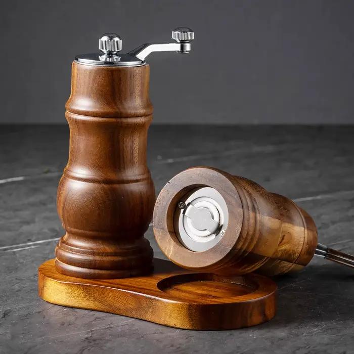 1 pièce - Moulin à poivre manuel en bois massif avec mouvement à manivelle, noyau en céramique de bois de séquoia, bouteille à assaisonnement ergonomique, moulin à poivre en bois