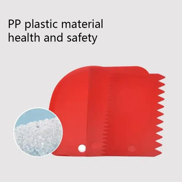Grattoir à pâte en plastique
