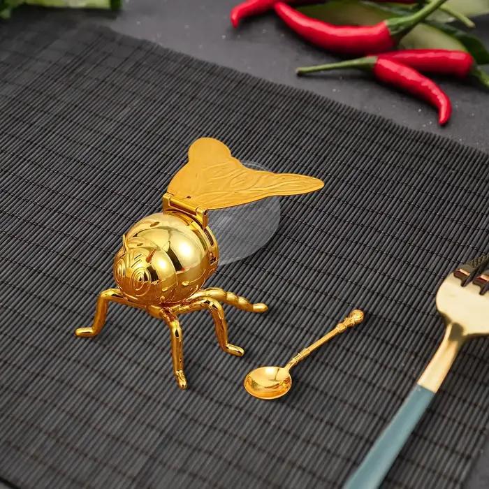 Pot d'assaisonnement en forme d'abeille de dessin animé créatif