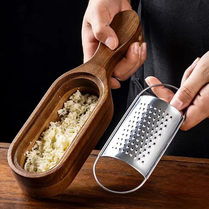 1PC-Râpe à fromage en acier inoxydable ; boîte de rangement en bois de santal rouge ; râpe à outils