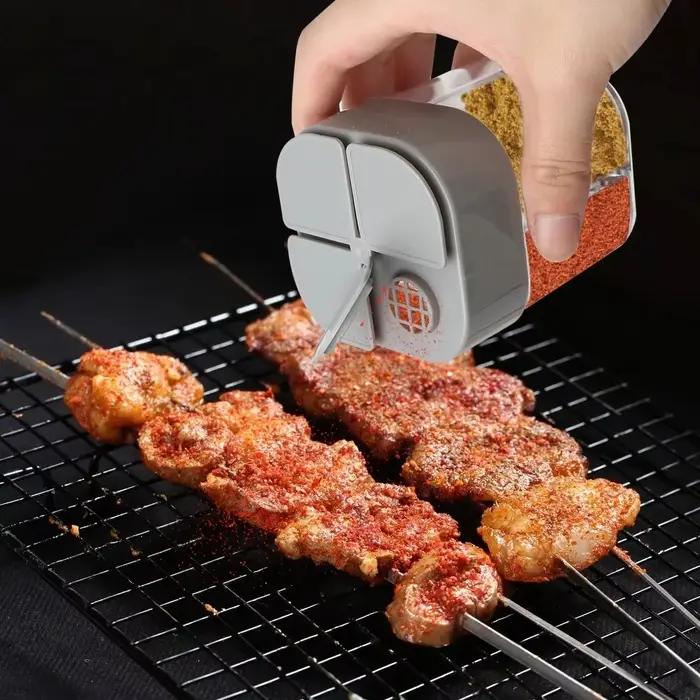 Pot à épices de camping 4-en-1 avec couvercle, distributeur transparent à 4 compartiments pour la cuisine en extérieur, barbecue, sel et poivre