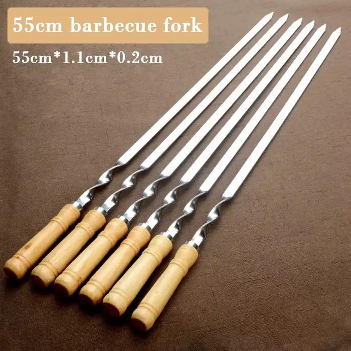 Bâtons de gril en acier inoxydable pour barbecues extérieurs avec poignée en bois de hêtre naturel pour brochettes plates et longues occasions spéciales pique-niques et repas en plein air