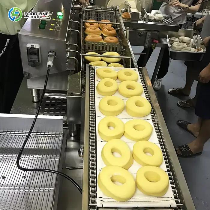 Machine à beignets personnalisable automatique en acier inoxydable pour collations et événements spéciaux
