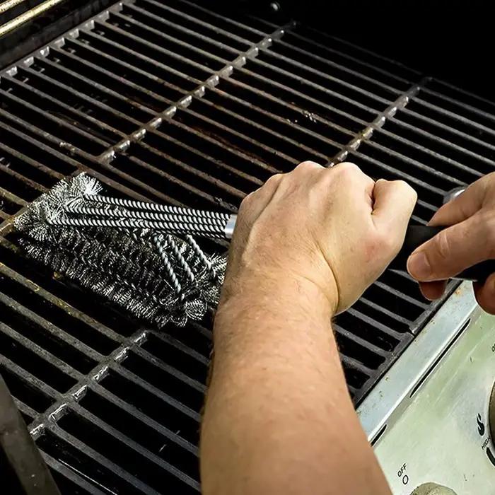 Brosse de nettoyage pour barbecue en acier inoxydable