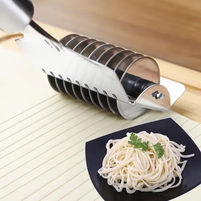 Coupe-nouilles en acier inoxydable machine à nouilles et spaghetti accessoire de cuisine pour préparer des nouilles fraiches oignons verts gingembre ail et plus