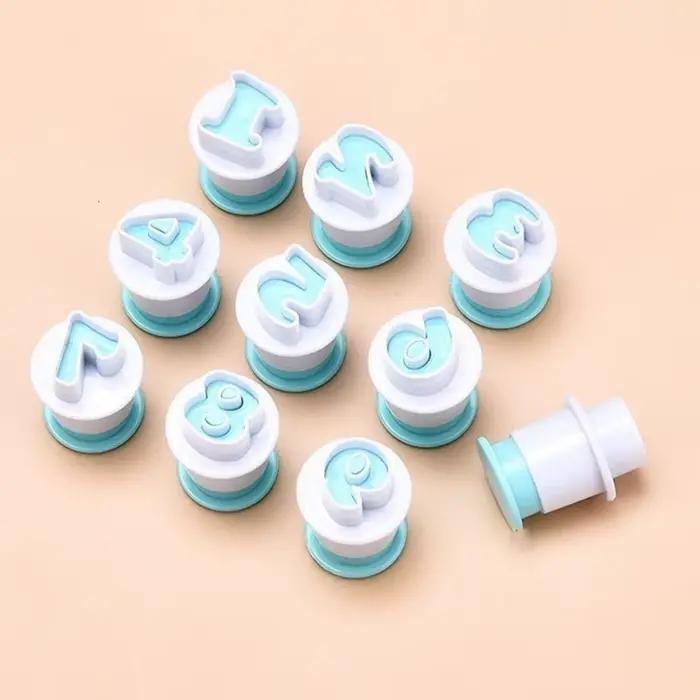 10 pièces/ensemble numéro en forme de cuisson à la main bricolage en plastique cuisson pâtisserie moule Biscuit Fondant gâteau décorations outils de cuisine utiles ZYF