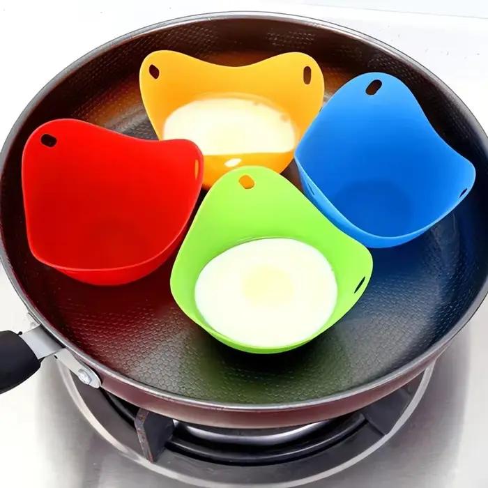 4 pièces ensemble Flexibe Silicone poacher à œufs cuisinier poach dosettes outil de cuisine cuisson tasse pochée