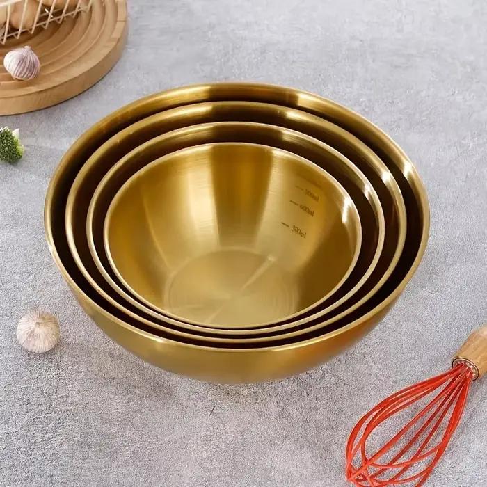 3 pièces Un ensemble de trois bols en acier inoxydable pour mélanger, pétrir la pâte et servir des salades, adapté à une cuisine.