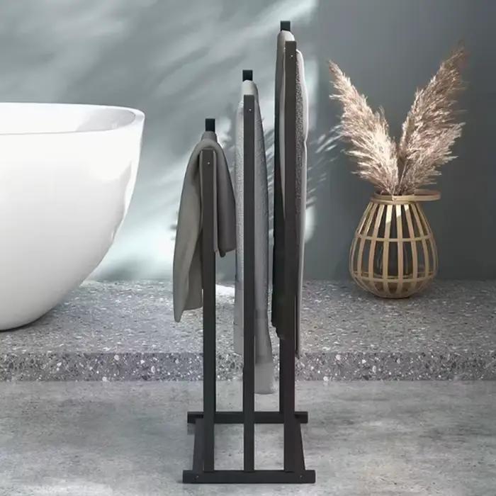 Porte-serviettes autoportant moderne à 3 niveaux – Support de séchage robuste pour salle de bain et piscine