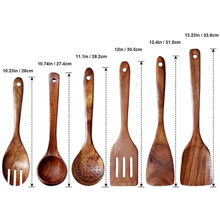 Ensemble d'ustensiles de cuisine en bois