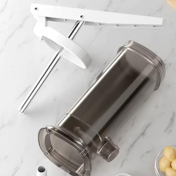 Poussoir à saucisses maison rapide et pratique pour préparer des saucisses fraiches délicieuses et saines à la viande polyvalent pour la cuisine familiale et les occasions spéciales