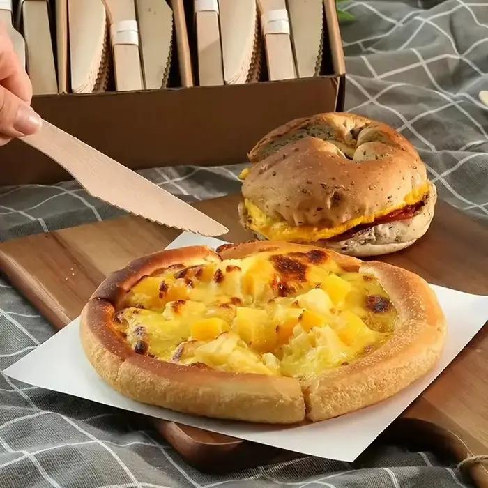Couteaux en bois jetables pour gâteau