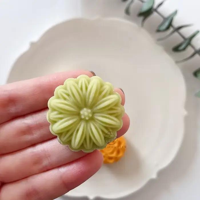 Mini moule à gâteau en forme de fleur et de lune