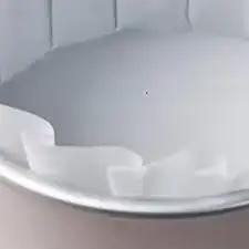 Plateau en papier à l'huile de cheesecake Basque 50 feuilles dimensions multiples antiadhésif bords en forme de volants pour pâtisseries professionnelles et amateurs occasions spéciales