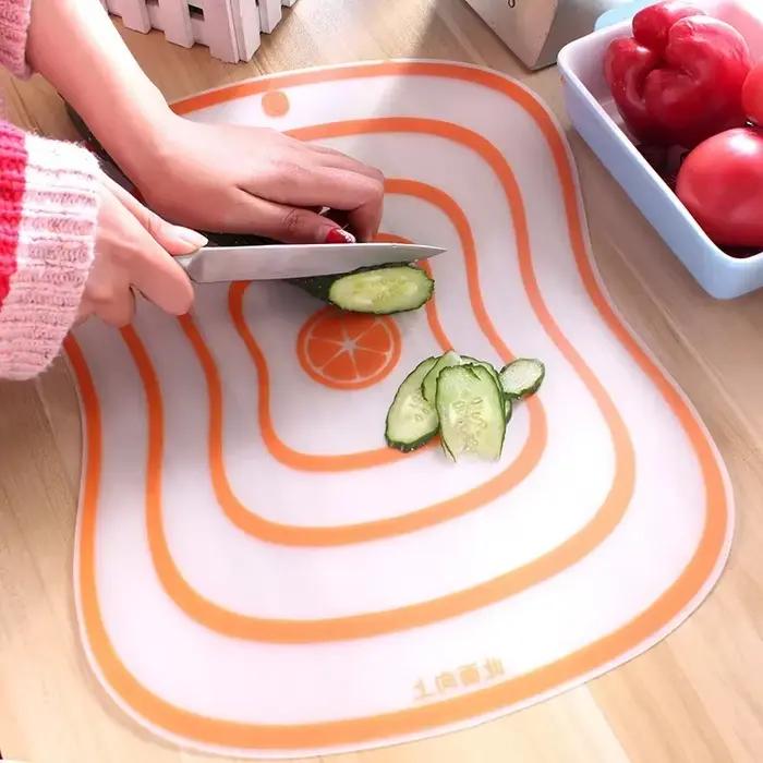 Planche à découper transparente et Flexible