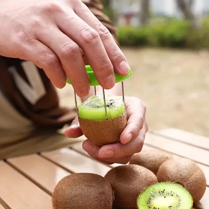 Éplucheur de fruits deux