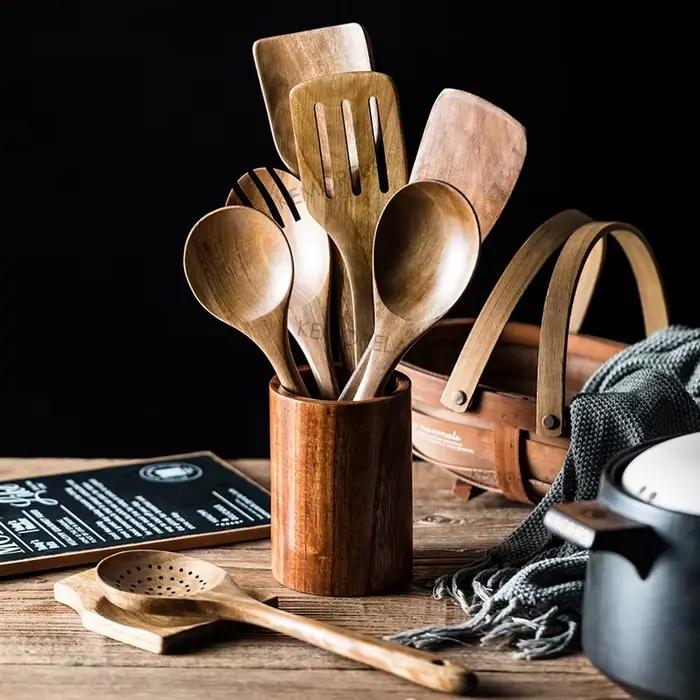 Cuillères en bois pour la cuisine