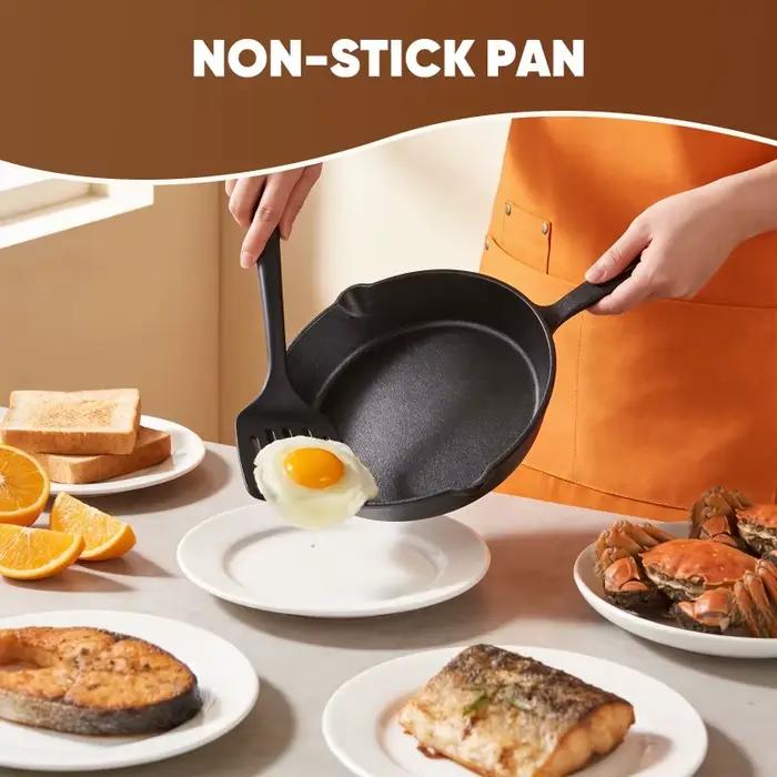 Poêles en fonte antiadhésive pour la cuisson de steaks et de pain de maïs pour occasions familiales et expéditions en plein air