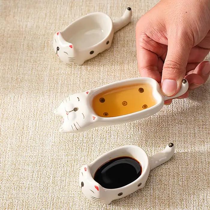 Mini bols en céramique chat mignon pour assaisonnements et petits en-cas à offrir pour occasions spéciales chez soi ou restaurant