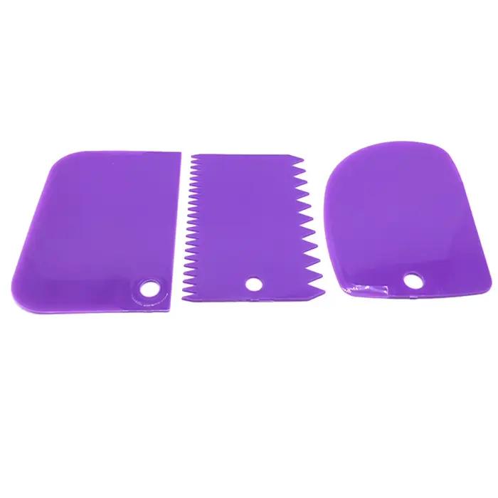 Grattoir à crème en plastique