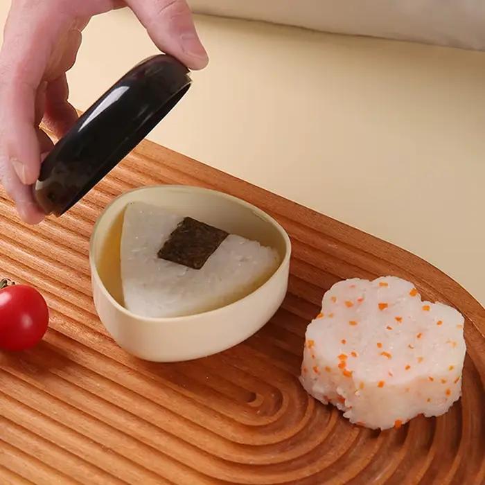 Boîte à Bento triangulaire de dessin animé mignon