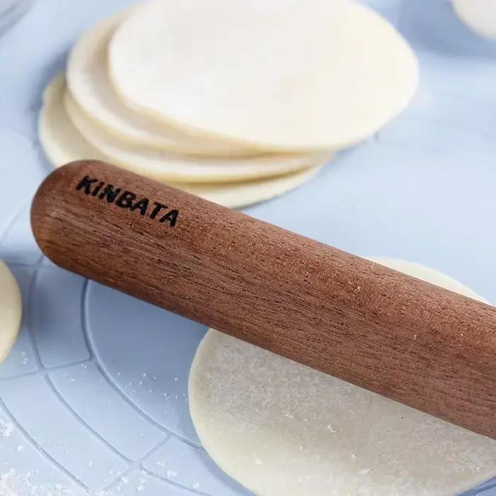 Rouleau à pâtisserie en bois massif