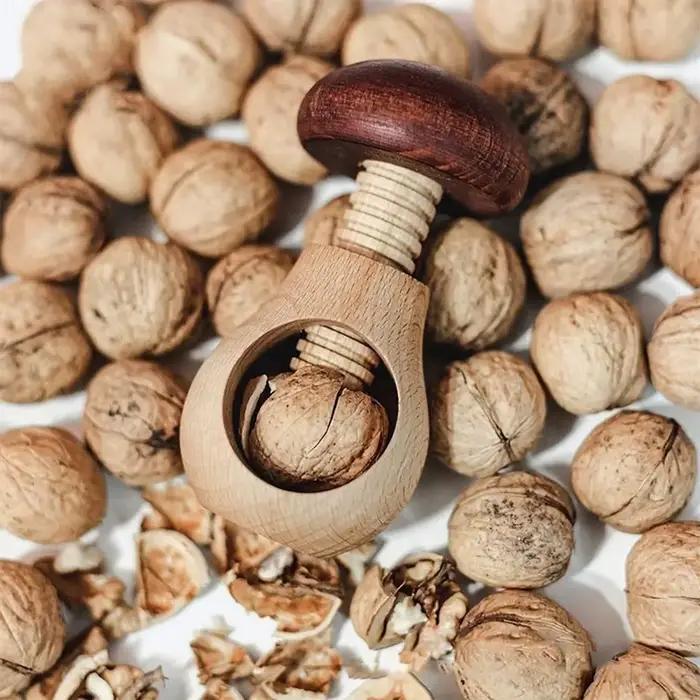 Casse-noisette en bois créatif