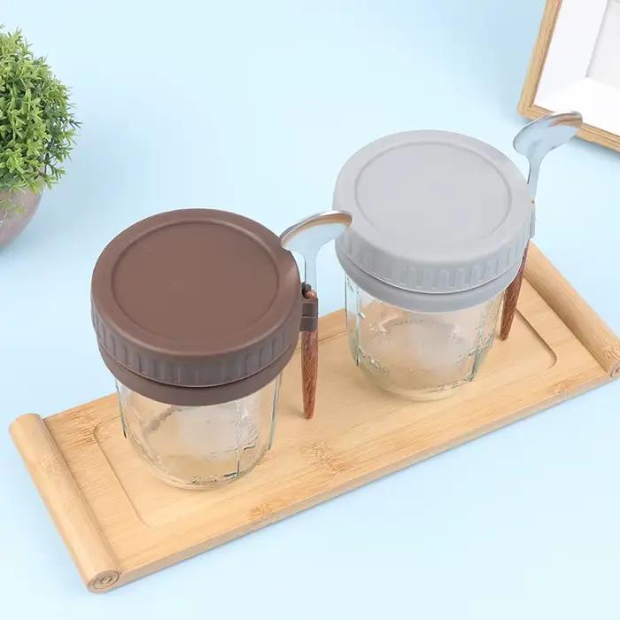 Tasse de petit-déjeuner portable avec couvercle en plastique et cuillère