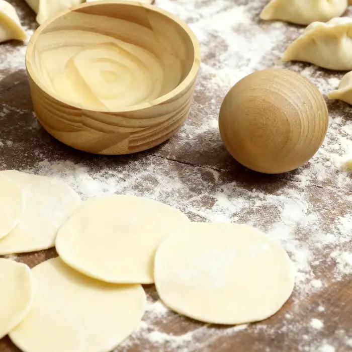 Presse à pâte manuelle pour raviolis