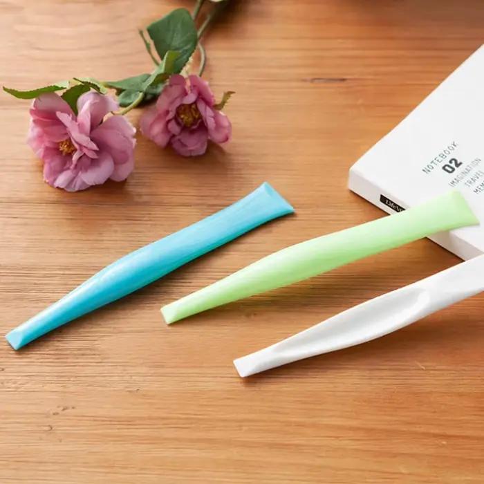 Grattoir de nettoyage double extrémité pour cuisinière à gaz, multifonctionnel et créatif, pour décontamination des fentes et élimination des taches de détergent sur les petits réservoirs