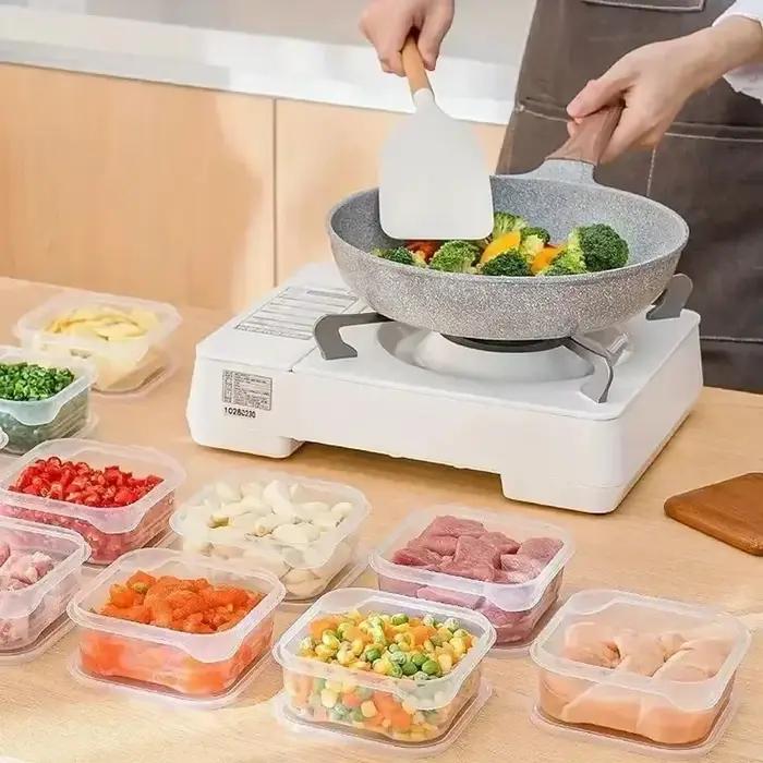 Petites boîtes de conservation des aliments