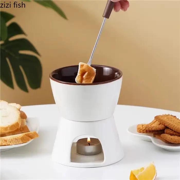 Pot de crème glacée au chocolat