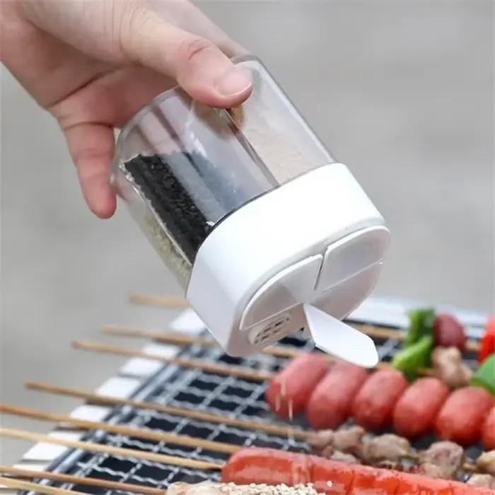 Pot à épices de camping 4-en-1 avec couvercle, distributeur transparent à 4 compartiments pour la cuisine en extérieur, barbecue, sel et poivre