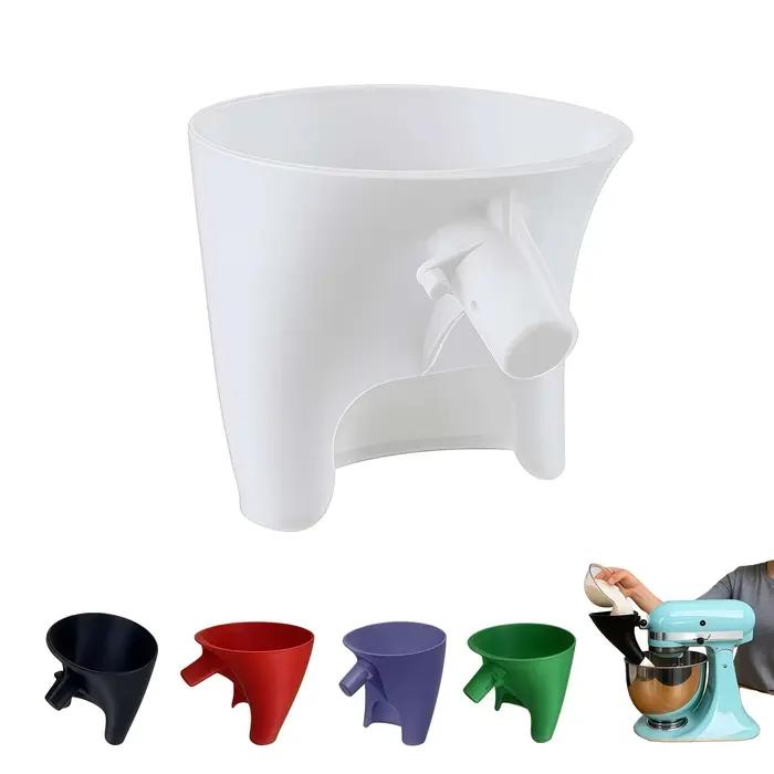 Kitchen Aid Artisan KSM150 Mélangeur sur socle à tête inclinable de 5 Qt avec fixation d'entonnoir facile à verser, pour farine et liquide d'œufs