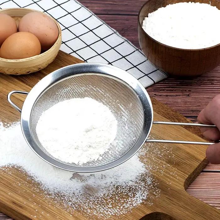 Ensemble de tamis à farine polyvalent en acier inoxydable avec poignée