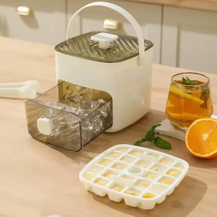 Moule à glaçons à 48 grilles réfrigérateur réutilisable machine à glaçons facile à utiliser pour glaçons maison boissons fraîches occasions spéciales famille amis