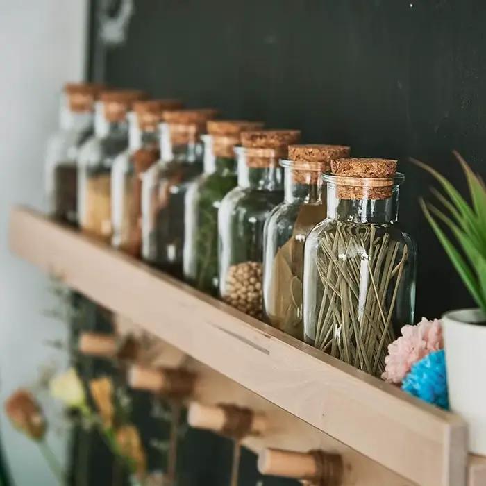 Pots à épices de 5 oz – Bouteilles en verre transparent avec couvercles en liège