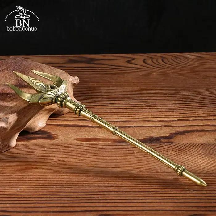 Couteau à thé Trident en cuivre figurine miniature en laiton vintage décorations de mythologie grecque accessoire d'arme de Poseidon pour collectionneurs et amoureux de la culture grecque