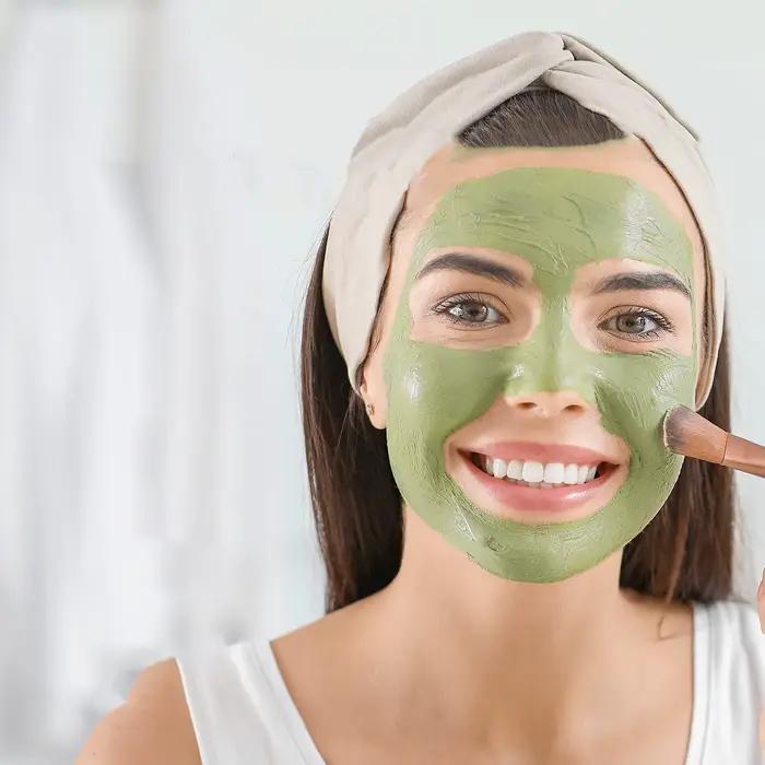 Nouvelle Poudre de Matcha Bio Personnalisée en Usine, Emballage ODM/OEM, Matières Premières Pures, 100g/Sac, Adaptée à Plusieurs Usages