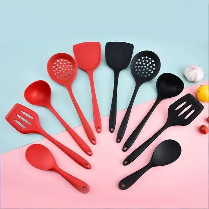 Ensemble d'ustensiles de cuisine en silicone de qualité alimentaire