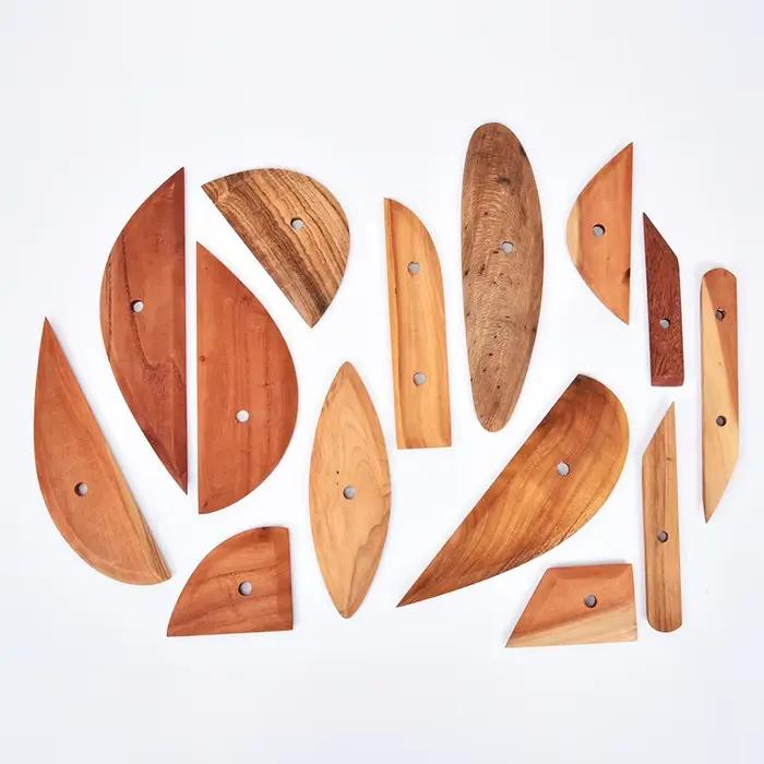 Outils en céramique de grattoir en bois
