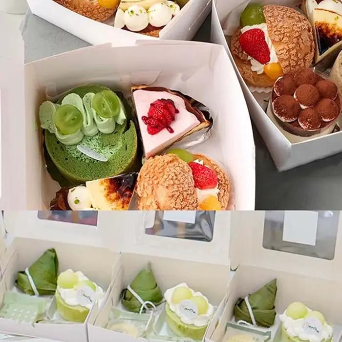 Boîte d'emballage de gâteaux avec fenêtre ondulée transparente, boîte de présentation de desserts, adaptée aux desserts de fête de Noël, boîte d'emballage cadeau.